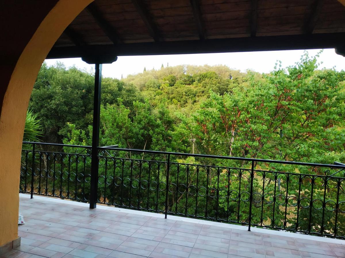 Magia'S House Apartment Kato Korakiana ภายนอก รูปภาพ